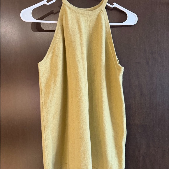 The Cashmere Project Tops - Elegant Green Sleeveless Tank Top
